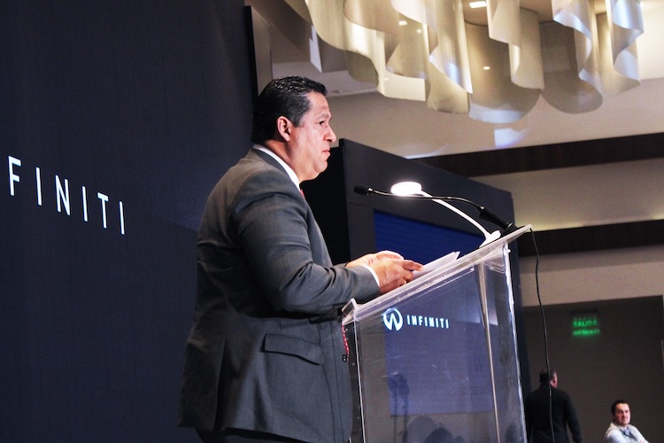 Diego Sinhue Rodríguez, gobernador de Guanajuato, participa en la inauguración de INFINITI León